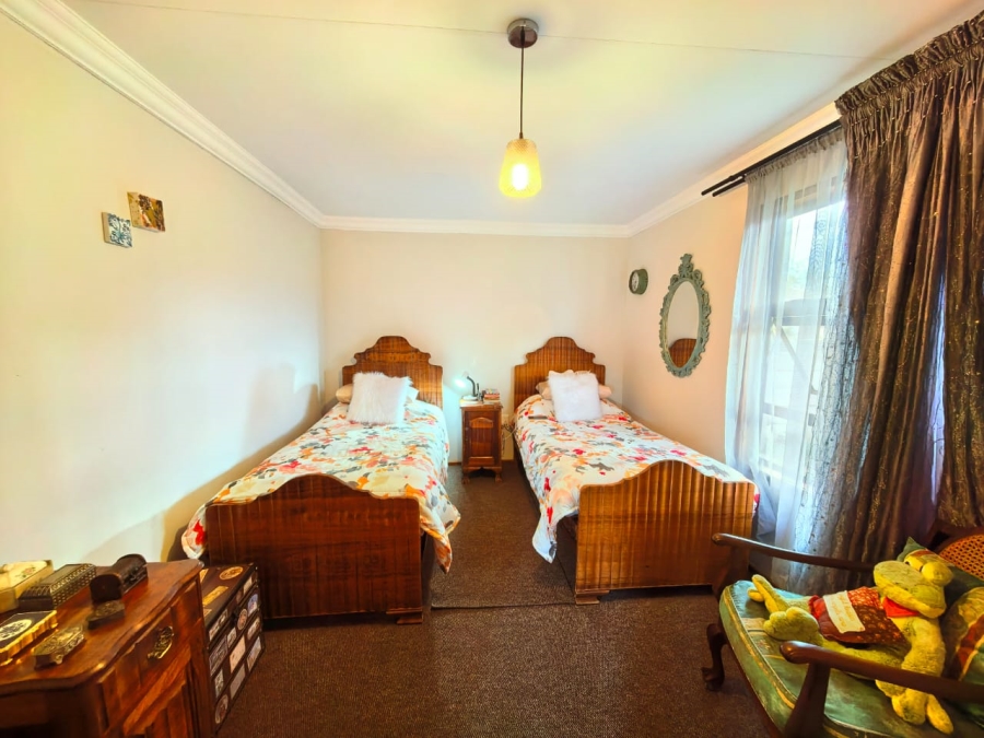 5 Bedroom Property for Sale in Vaalpark Free State